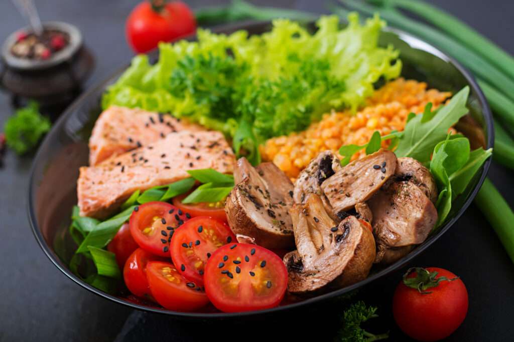 ealthy-salad-with-salmon-tomatoes-mushrooms-lettuce-lentil-dark