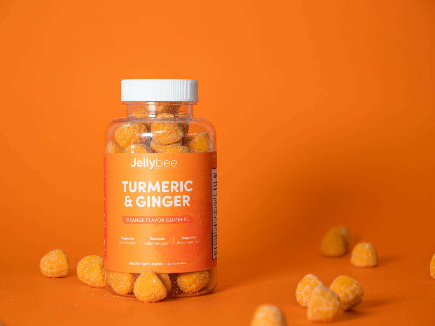 https://www.pexels.com/photo/turmeric-and-ginger-gummies-in-plastic-bottle-8940740/